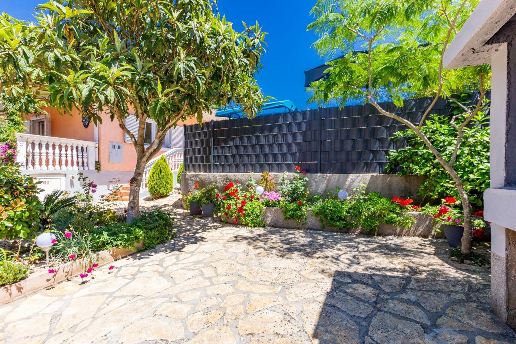 Holiday Home Flora Zadar Luaran gambar