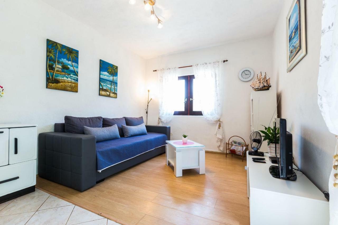 Holiday Home Flora Zadar Luaran gambar